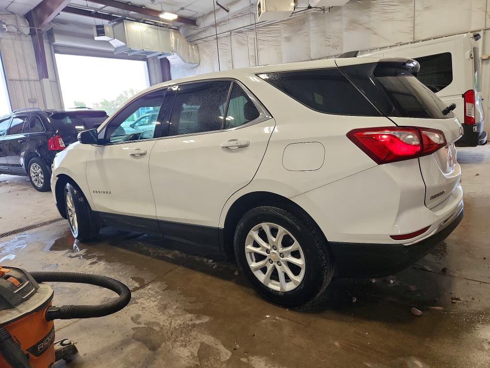 Photo 2 from auction – 2018 CHEVROLET EQUINOX with VIN 2GNAXSEV6J6347333