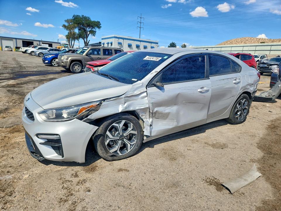KIA FORTE 2021 с VIN 3KPF24AD6ME334897 - Снимка от търг