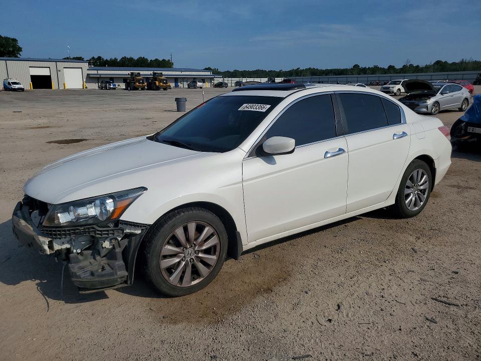 HONDA ACCORD 2011 with VIN 1HGCP3F82BA024208 - Photo from auction