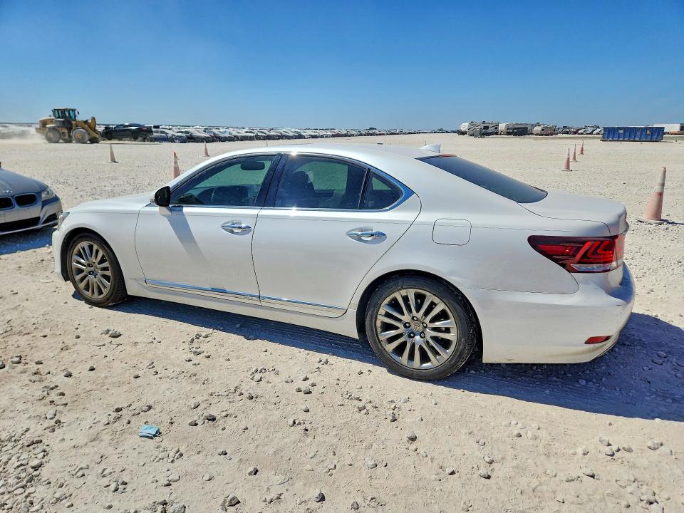 Zdjęcie 2 z aukcji – 2014 LEXUS LS z VIN JTHBL5EF2E5130087