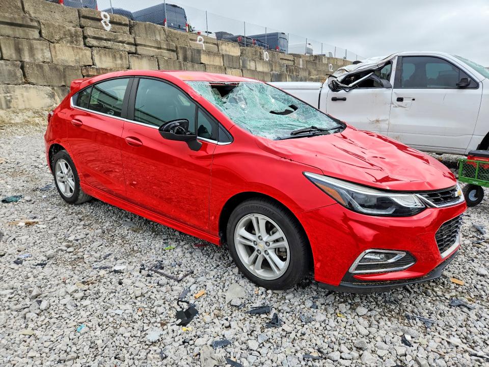 Photo 4 from auction – 2018 CHEVROLET CRUZE with VIN 3G1BE6SM0JS527312