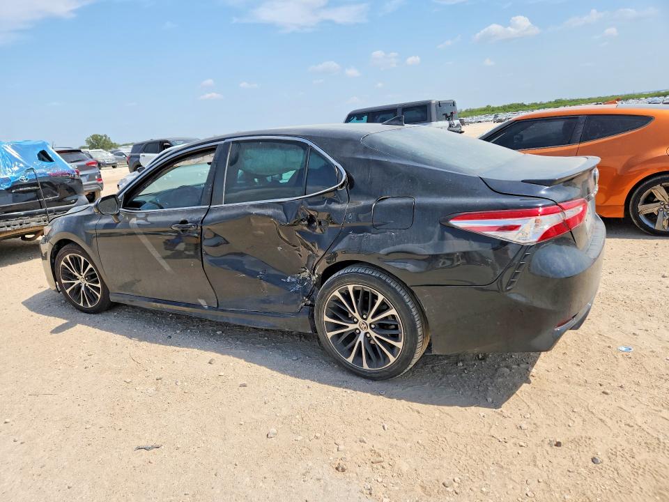 Photo 2 from auction – 2020 TOYOTA CAMRY with VIN 4T1G11AK0LU366809
