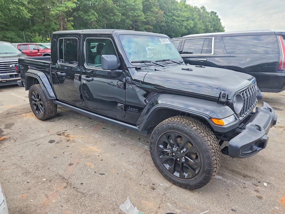 Photo 4 from auction – 2025 JEEP GLADIATOR with VIN 1C6PJTAG9SL504029