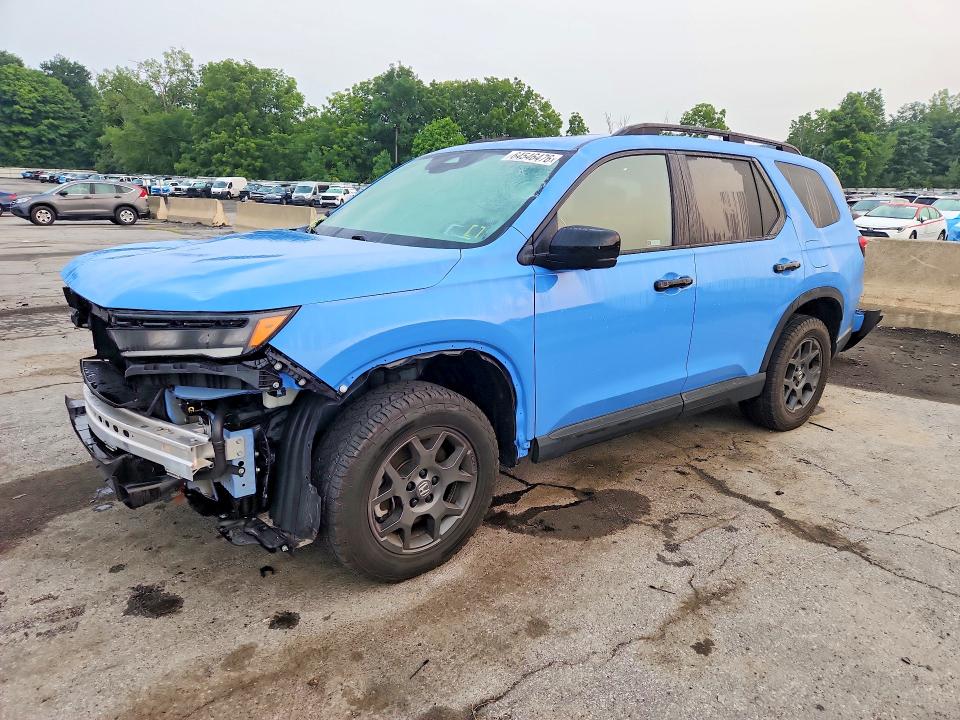 HONDA PILOT 2024 with VIN 5FNYG1H63RB022909 - Photo from auction