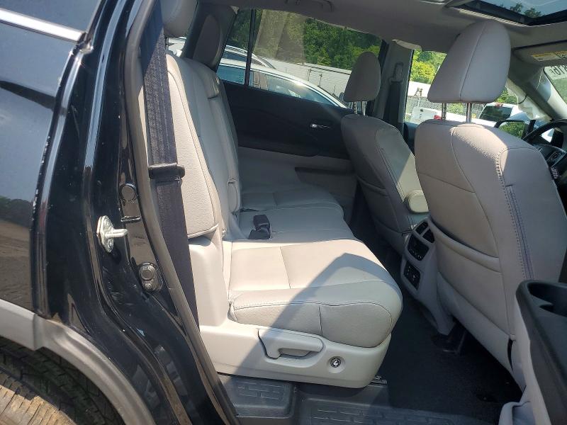 Photo 10 from auction – 2017 HONDA PILOT with VIN 5FNYF6H94HB065180