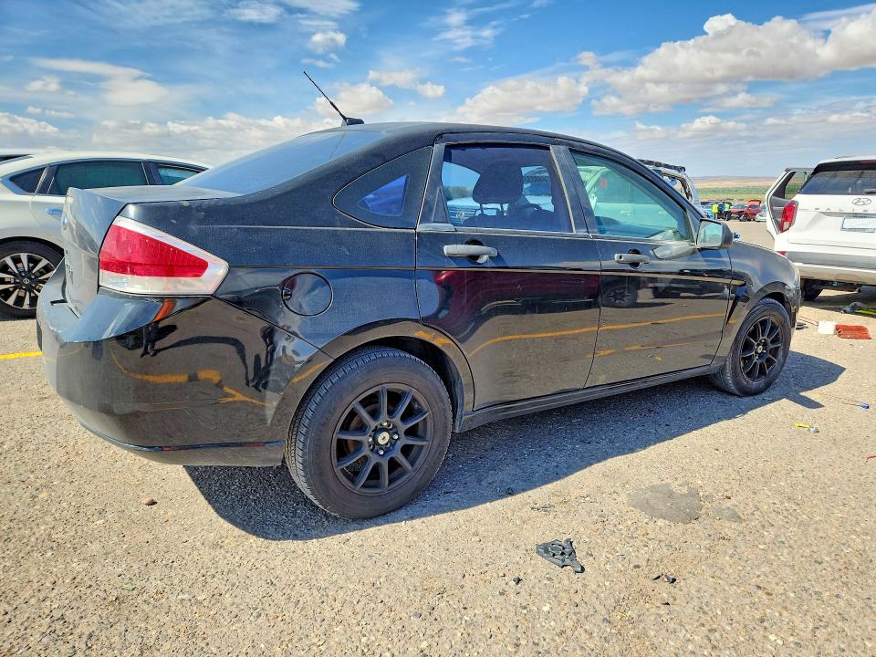 Photo 3 from auction – 2008 FORD FOCUS with VIN 1FAHP34N88W247318