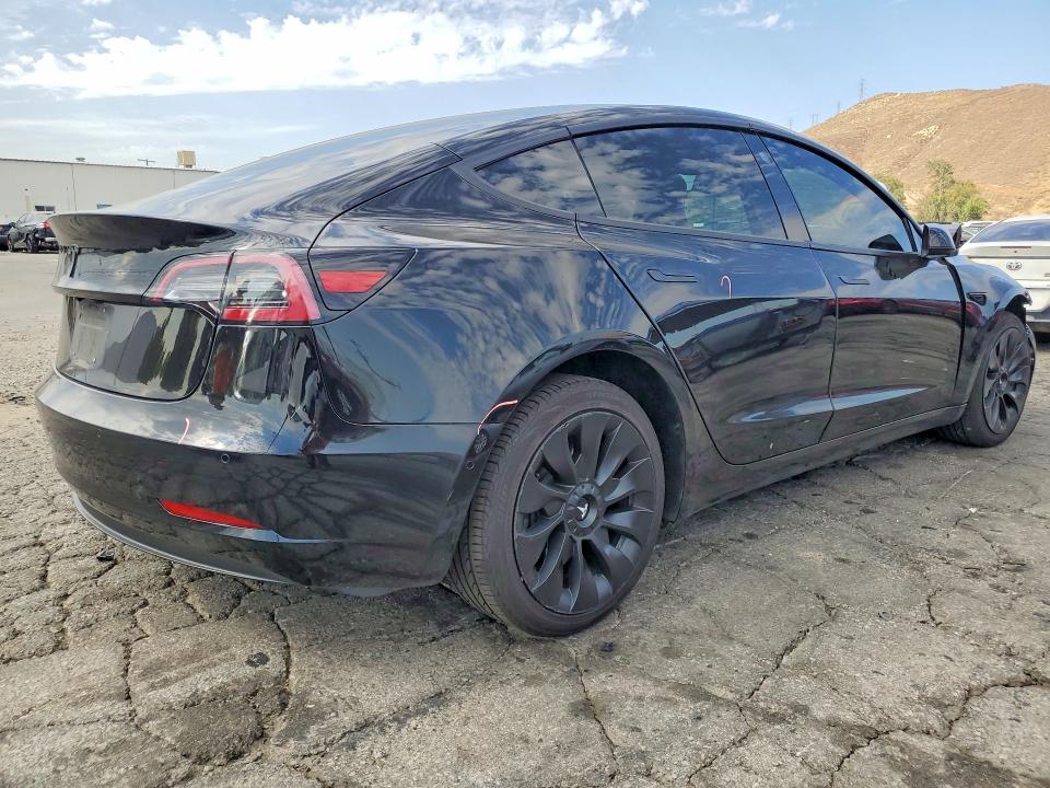 Photo 3 from auction – 2018 TESLA MODEL 3 with VIN 5YJ3E1EA2JF108371