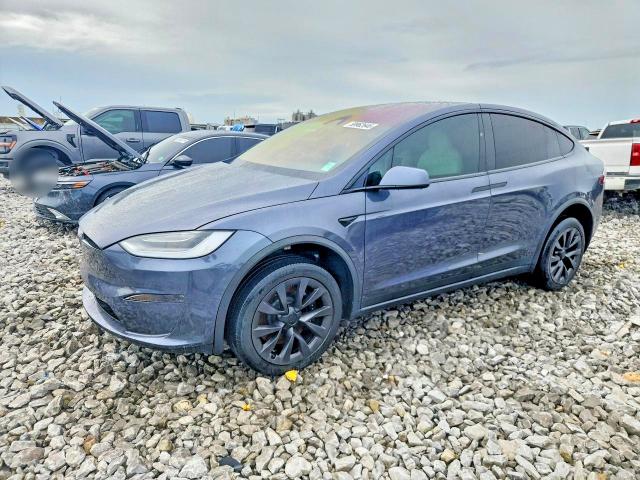 TESLA MODEL X 2022 with VIN 7SAXCBE54NF330371 - Photo from auction