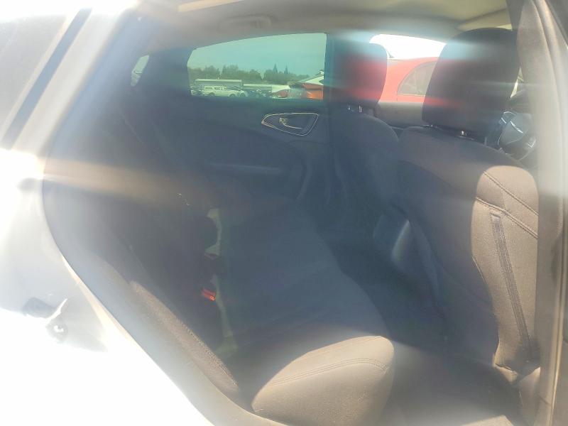 Photo 10 from auction – 2015 CHRYSLER 200 with VIN 1C3CCCAB9FN741172