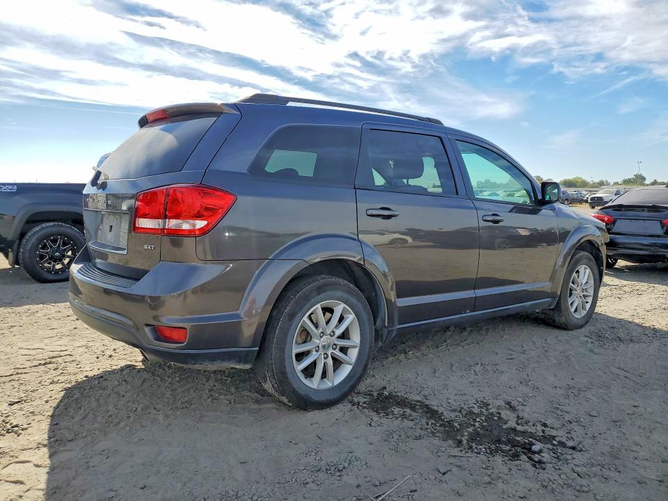 Photo 3 from auction – 2017 DODGE JOURNEY with VIN 3C4PDDBG6HT592331