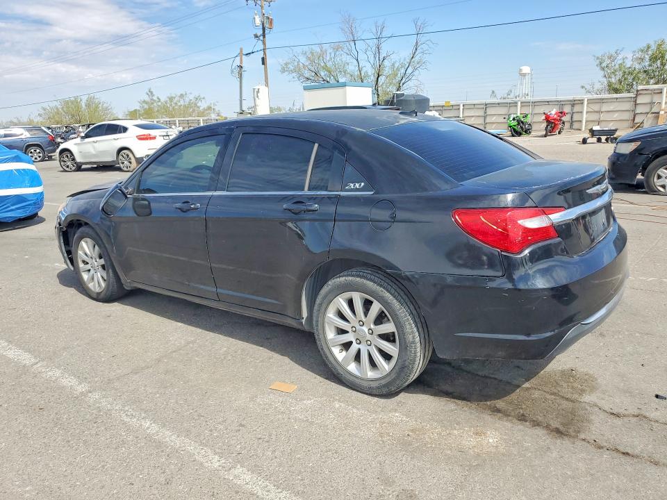 Photo 2 from auction – 2013 CHRYSLER 200 with VIN 1C3CCBBB7DN584585