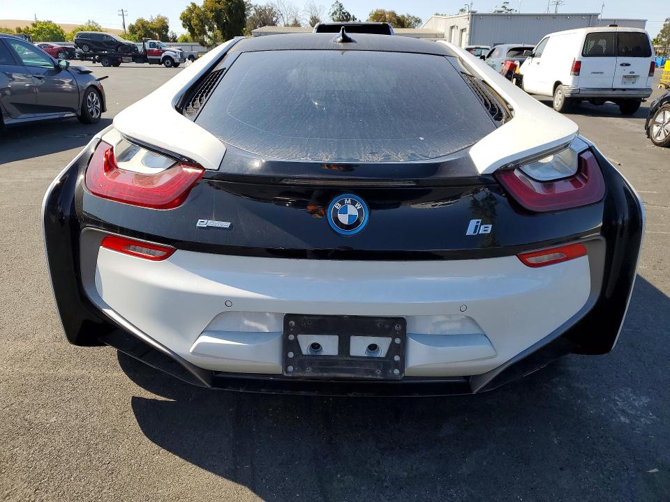 Photo 6 from auction – 2016 BMW I8 with VIN WBY2Z2C58GV675365