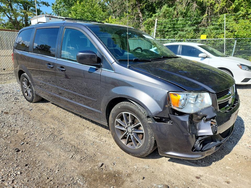 Photo 4 from auction – 2017 DODGE GRAND CARAVAN with VIN 2C4RDGCG5HR590050