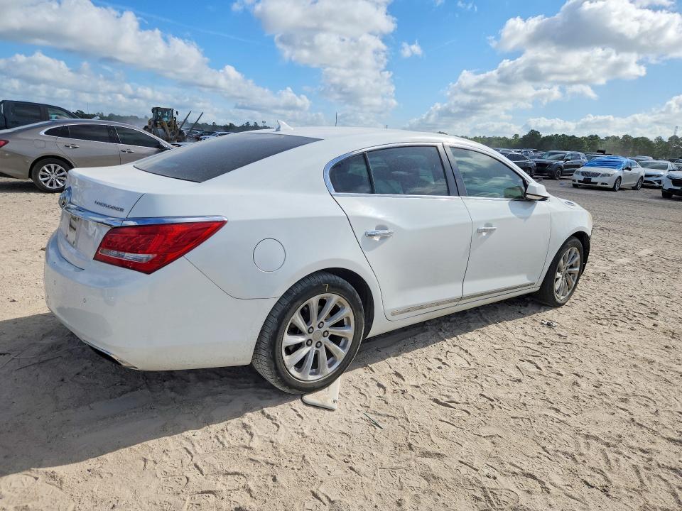 Photo 3 from auction – 2014 BUICK LACROSSE with VIN 1G4GB5G32EF102437