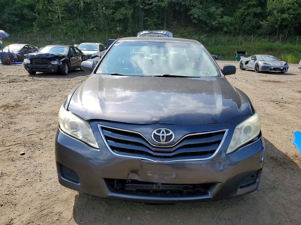 Photo 5 from auction – 2011 TOYOTA CAMRY with VIN 4T4BF3EKXBR152027