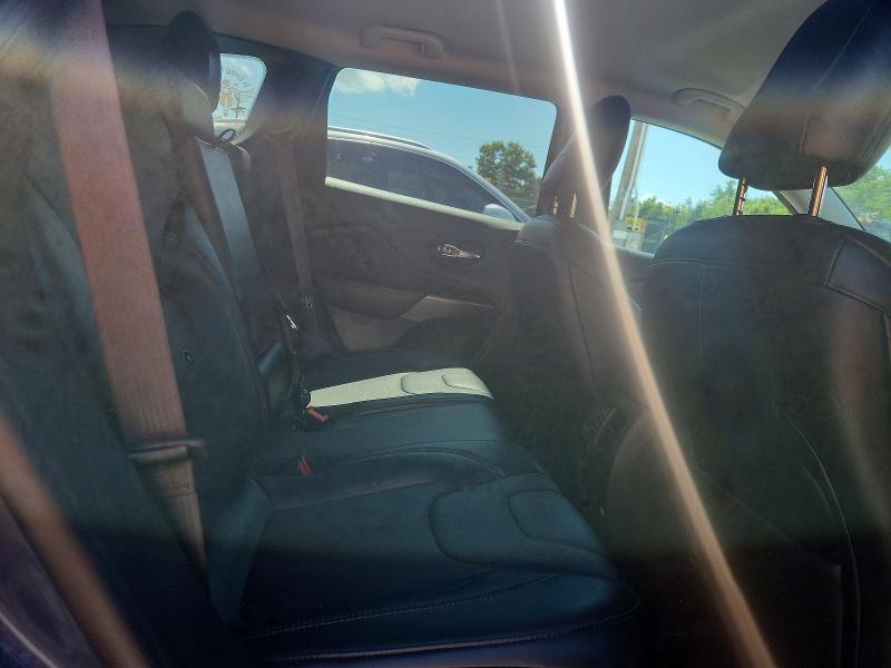 Снимка 11 от търг – 2019 JEEP CHEROKEE с VIN 1C4PJMDXXKD471143