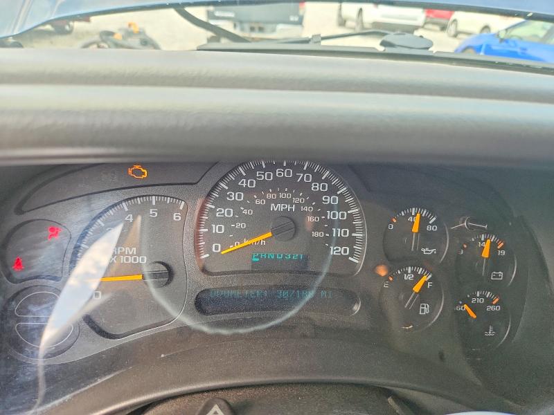 Photo 9 from auction – 2005 CHEVROLET SILVERADO with VIN 2GCEK13T851181825