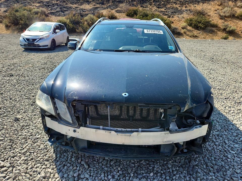 Photo 5 from auction – 2011 MERCEDES-BENZ E with VIN WDDHH8HB1BA286508