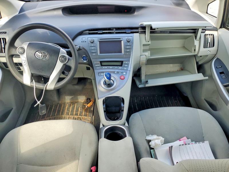Photo 8 from auction – 2013 TOYOTA PRIUS with VIN JTDKN3DU0D0356107