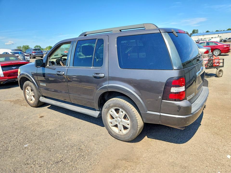 Photo 2 from auction – 2007 FORD EXPLORER with VIN 1FMEU73E47UB84397