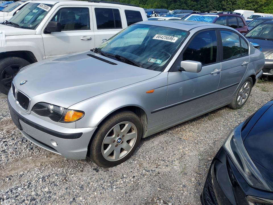 BMW 325 2002 مع رقم تعريف المركبة WBAET37492NJ22060 - صورة من المزاد