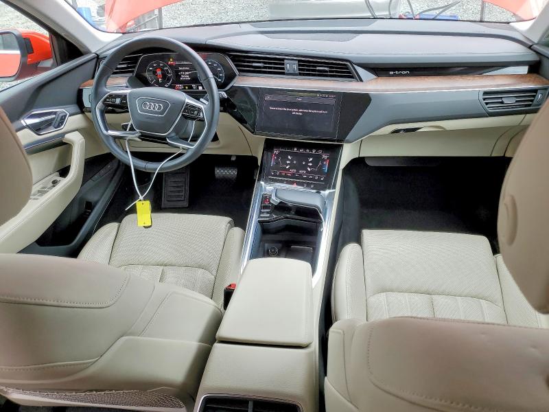 Photo 8 from auction – 2019 AUDI E-TRON with VIN WA1VABGE3KB009955