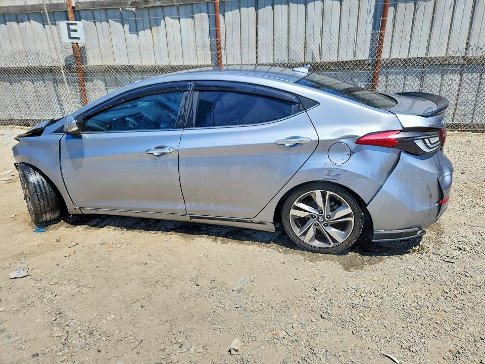 Photo 2 from auction – 2015 HYUNDAI ELANTRA with VIN 5NPDH4AE9FH570361