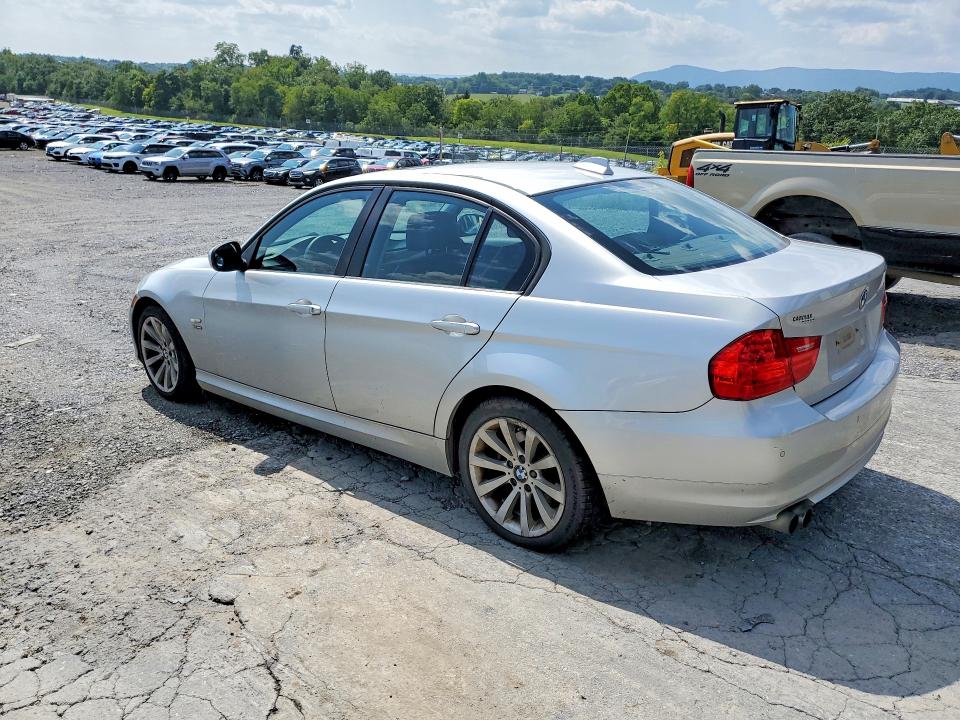 Photo 2 from auction – 2009 BMW 328 with VIN WBAPK73509A449644