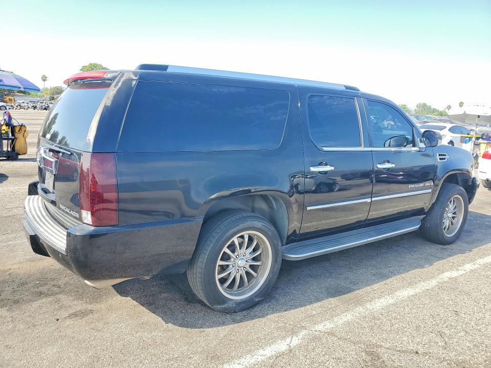 Photo 3 from auction – 2009 CADILLAC ESCALADE with VIN 1GYFK26239R206957