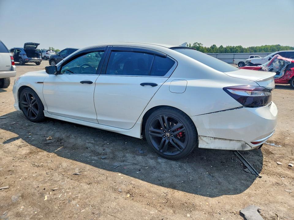 Photo 2 from auction – 2017 HONDA ACCORD with VIN 1HGCR2F55HA238998