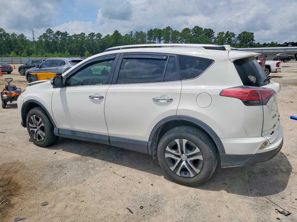 Photo 2 from auction – 2017 TOYOTA RAV4 with VIN JTMZFREV8HJ111917
