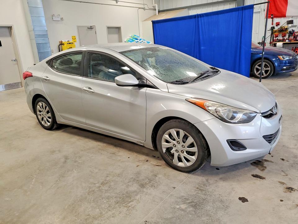 Photo 4 from auction – 2013 HYUNDAI ELANTRA with VIN 5NPDH4AE1DH282332