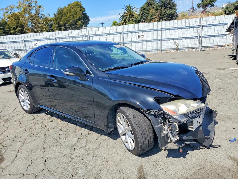 Photo 4 from auction – 2013 LEXUS IS with VIN JTHBF5C23D5191647