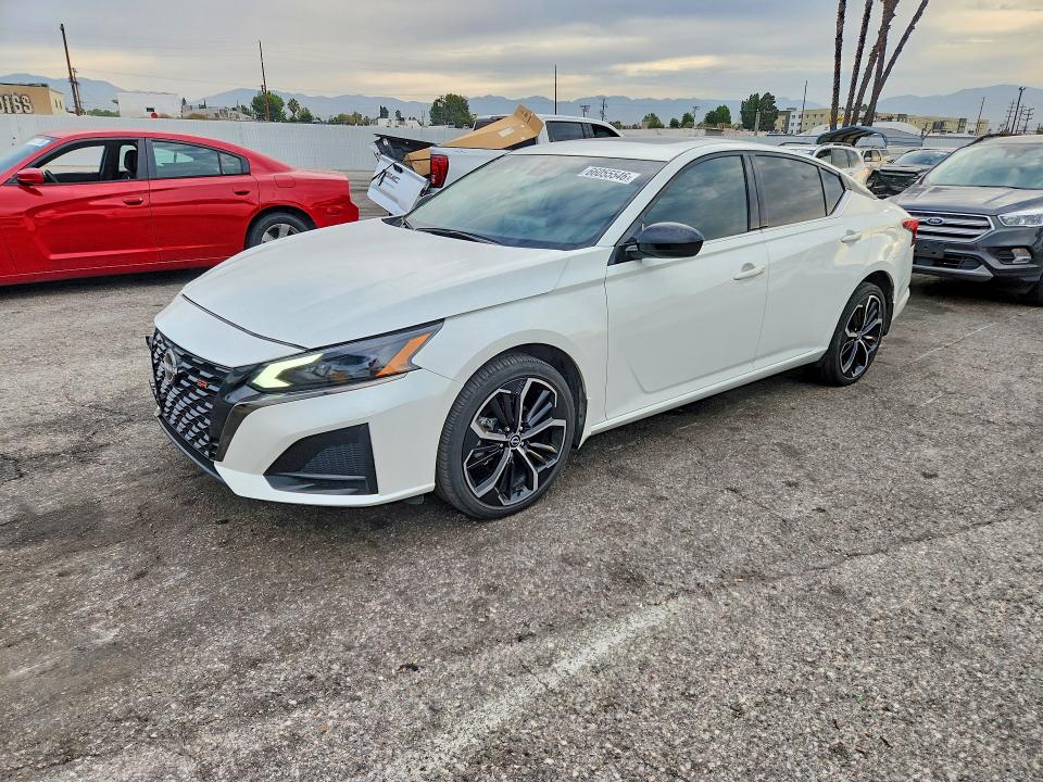 Photo 1 from auction – 2024 NISSAN ALTIMA with VIN 1N4BL4CW6RN380264