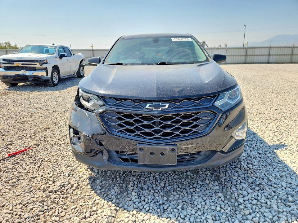 Photo 5 from auction – 2019 CHEVROLET EQUINOX with VIN 2GNAXVEX4K6210900