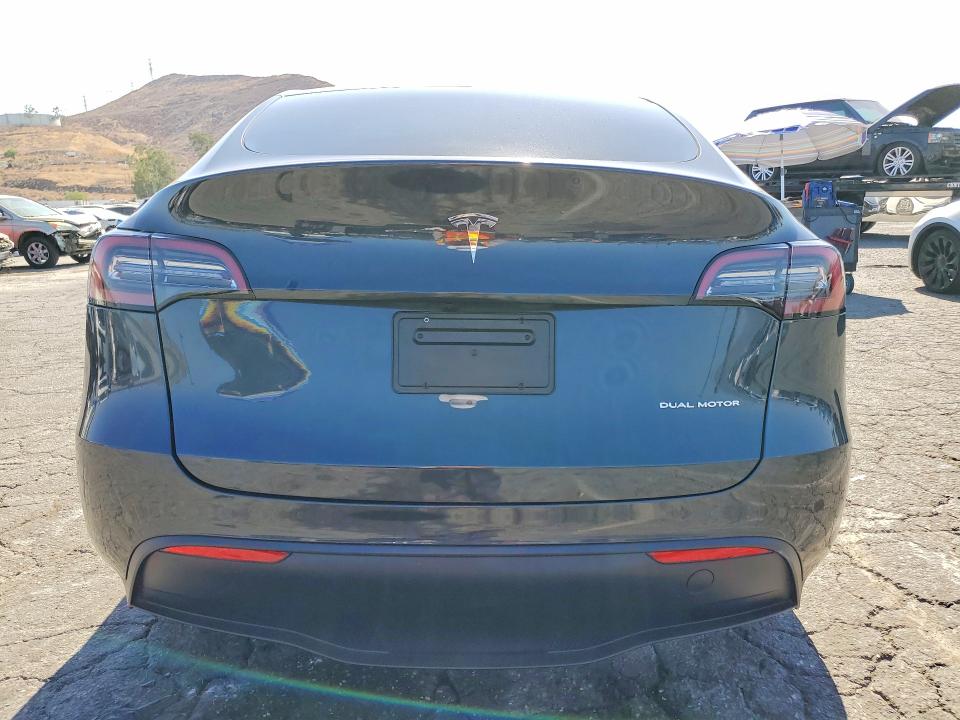 Photo 6 from auction – 2024 TESLA MODEL Y with VIN 7SAYGDEE2RF082552