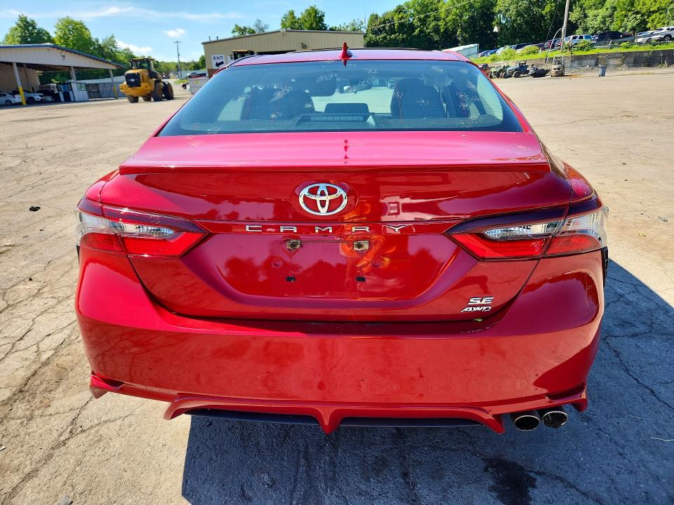 Photo 6 from auction – 2021 TOYOTA CAMRY with VIN 4T1G11BK2MU020082