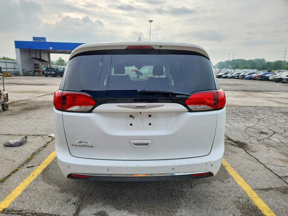 Photo 6 from auction – 2018 CHRYSLER PACIFICA with VIN 2C4RC1EG0JR317391