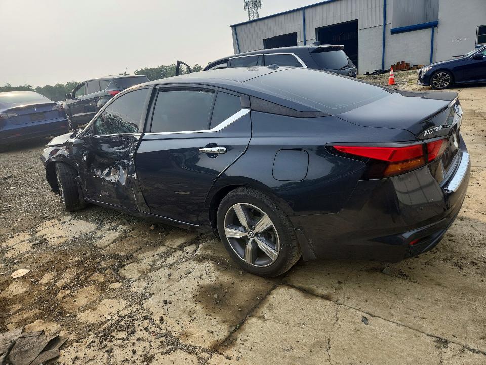 Photo 2 from auction – 2021 NISSAN ALTIMA with VIN 1N4BL4DV2MN417308