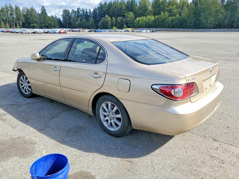 Photo 2 from auction – 2003 LEXUS ES with VIN JTHBF30G035041515
