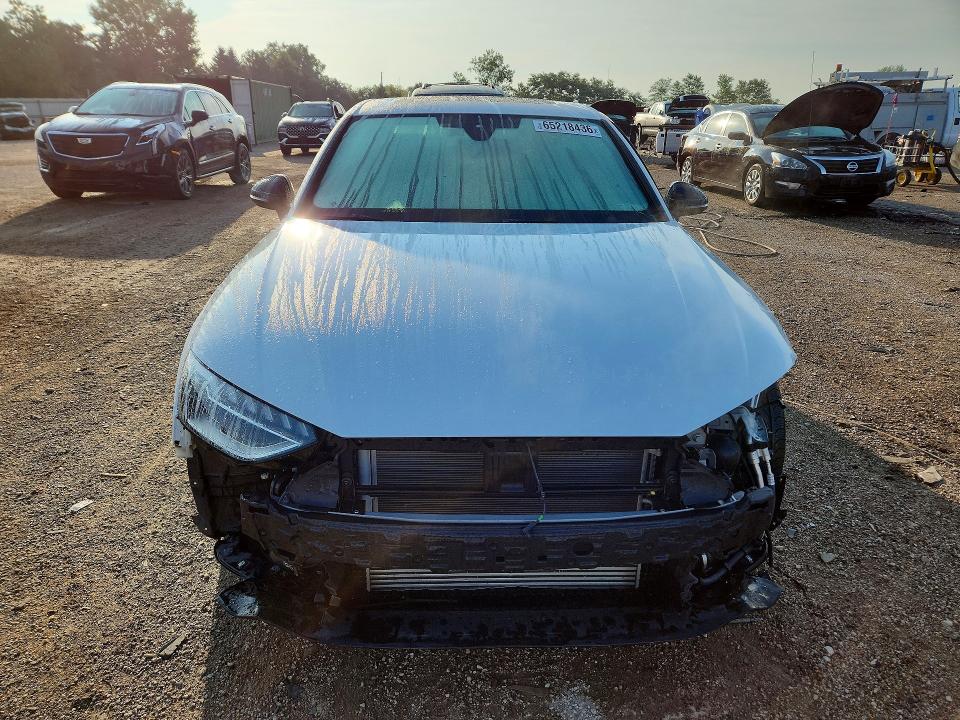 Zdjęcie 5 z aukcji – 2024 AUDI A4 z VIN WAUEAAF44RN009798