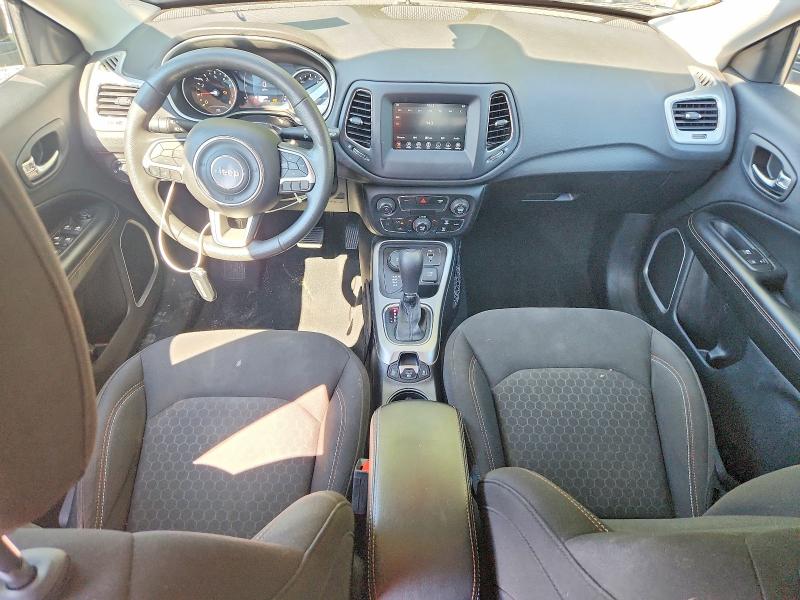 Photo 8 from auction – 2020 JEEP COMPASS with VIN 3C4NJDAB9LT210159