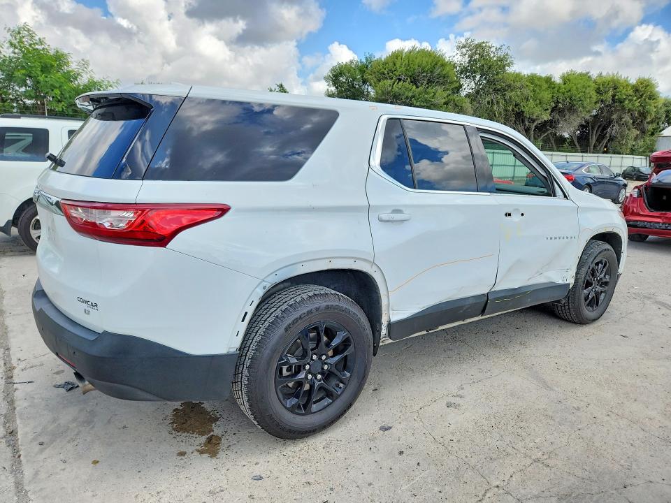Photo 3 from auction – 2020 CHEVROLET TRAVERSE with VIN 1GNERFKWXLJ282458
