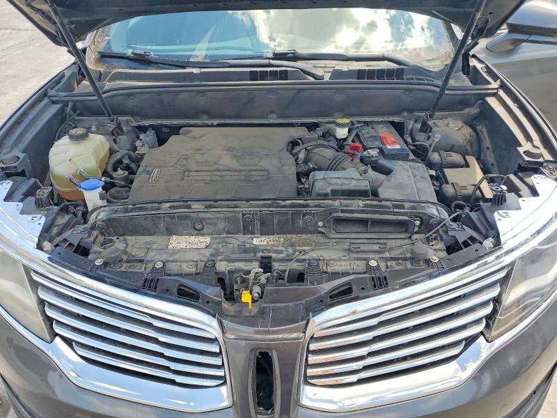 Photo 12 from auction – 2017 LINCOLN MKX with VIN 2LMPJ6LRXHBL28965