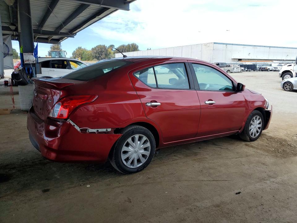Photo 3 from auction – 2018 NISSAN VERSA with VIN 3N1CN7AP6JL882608