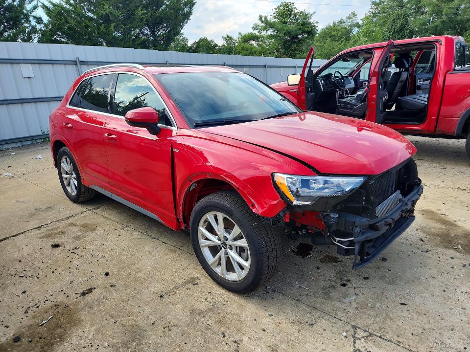 Photo 4 from auction – 2022 AUDI Q3 with VIN WA1DECF39N1035931