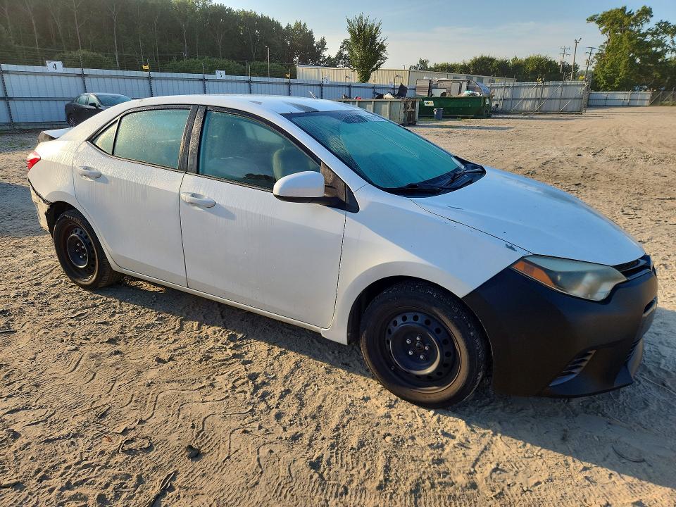 Photo 4 from auction – 2015 TOYOTA COROLLA with VIN 5YFBURHE3FP265592