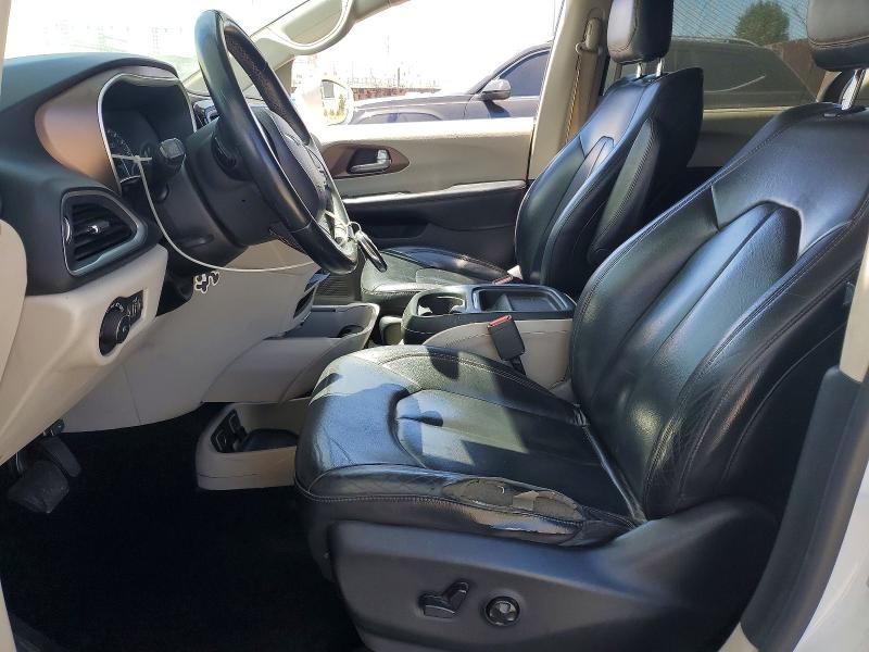 Photo 7 from auction – 2017 CHRYSLER PACIFICA with VIN 2C4RC1BG5HR572455
