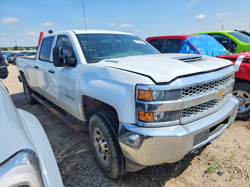 Photo 4 from auction – 2019 CHEVROLET SILVERADO with VIN 1GC4KVCY9KF163398
