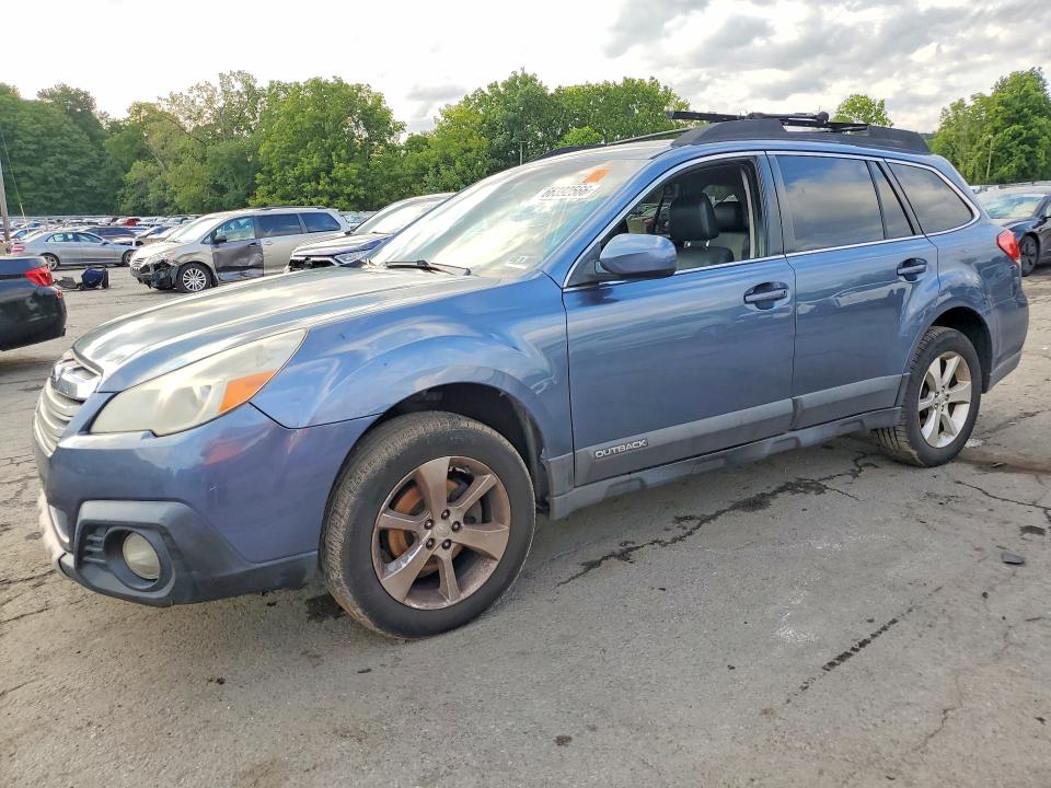 SUBARU OUTBACK 2014 with VIN 4S4BRBMC4E3201058 - Photo from auction